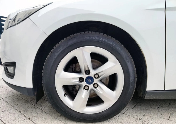 Ford Focus cena 32900 przebieg: 180000, rok produkcji 2016 z Poznań małe 436
